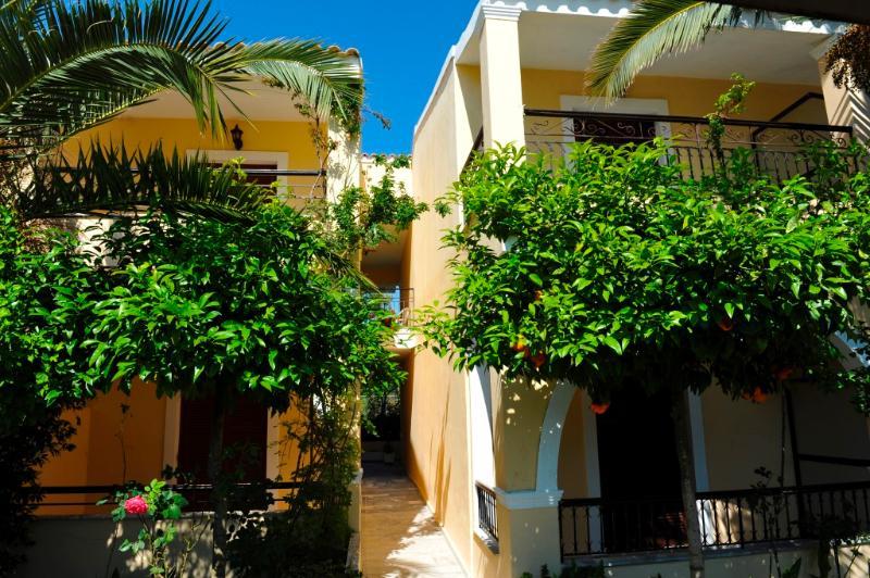 אצ'ארבי Ilena Hotel מראה חיצוני תמונה